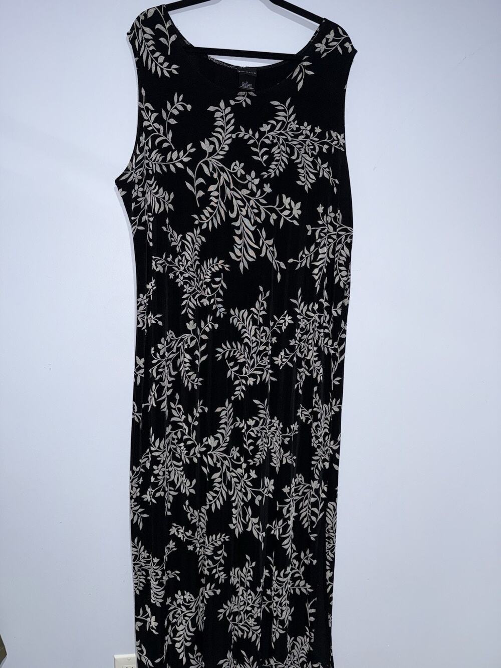Citiknits Maxi Dress Black White Floral Sleeveless Slinky Winkle Free 2X
